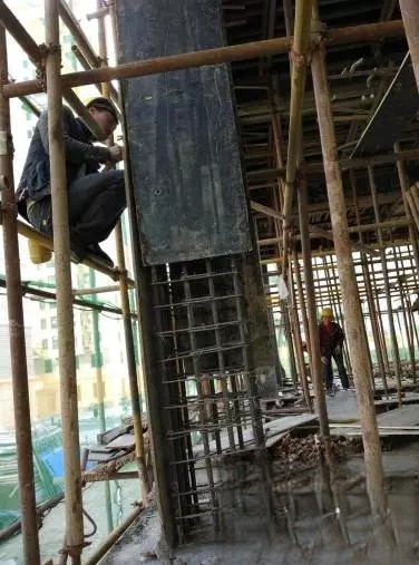 1675001486300415.jpg 084636631.jpg